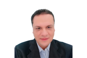 الراحل الدكتور أشرف العيسوي